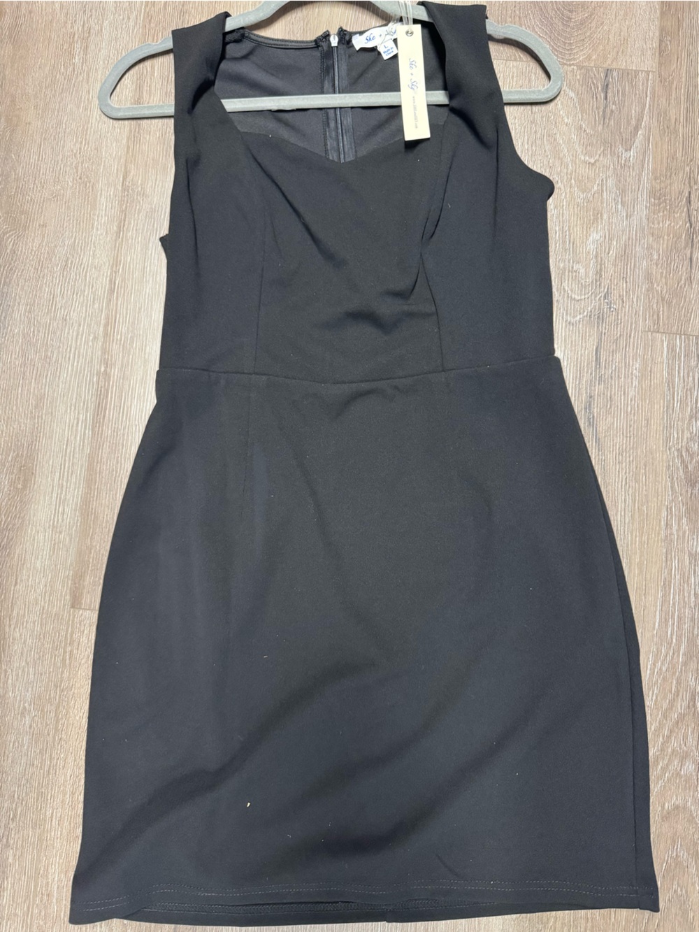 She + Sky Black Sleeveless Midi Sheath Dress
